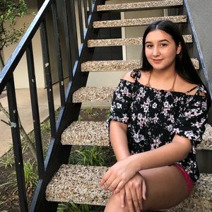 Meet your Posher, Karina